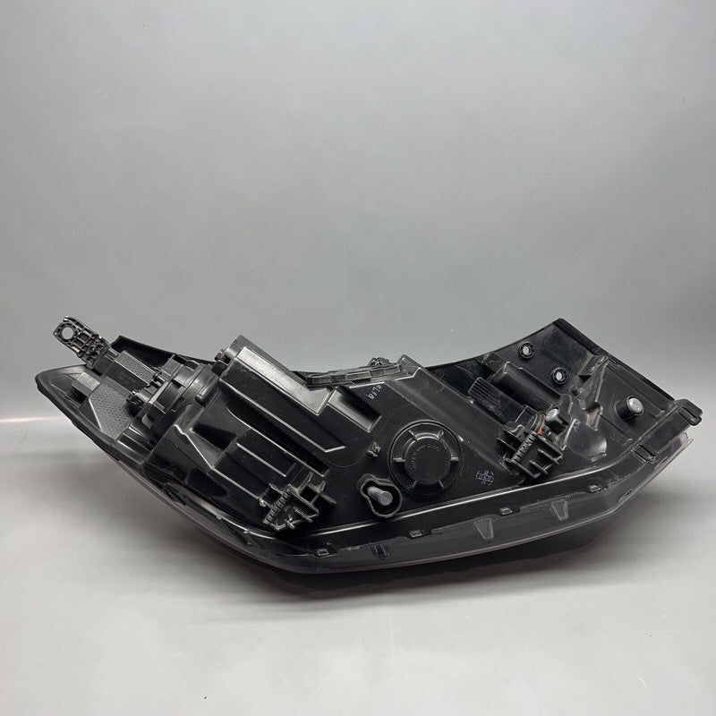 HYUNDAI TUCSON HEADLIGHT LEFT DRIVER 2016 2017 2018 HALOGEN OEM