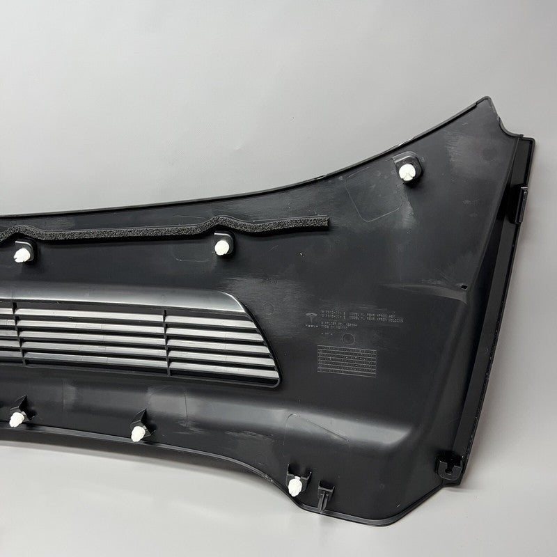 1619812-00-B TESLA MODEL Y WINDSHIELD WINDOW WIPER COWL PANEL 2020 21 22 2023 1619812-00-B