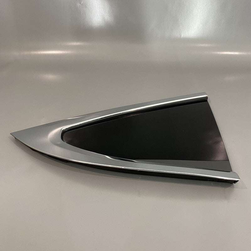 1044906-00-I TESLA MODEL X QUARTER GLASS RIGHT REAR 1044906-00-I 2016 2017 2018 2019 2020 OEM
