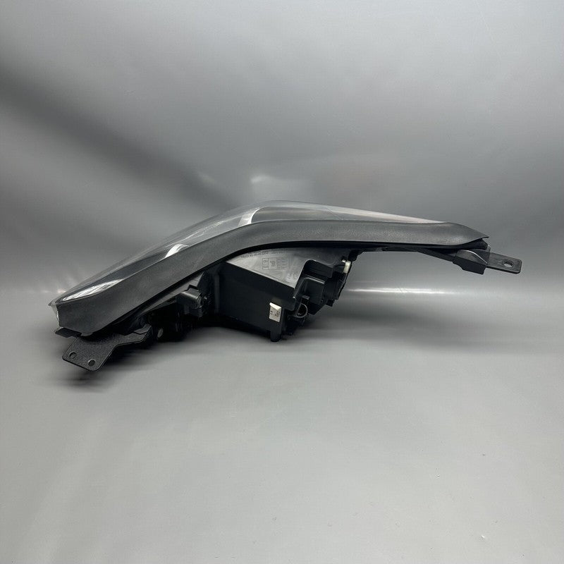 92101-D9 KIA SPORTAGE HEADLIGHT RIGHT PASSENGER 2017 2018 2019 HALOGEN LED OEM 92101-D9