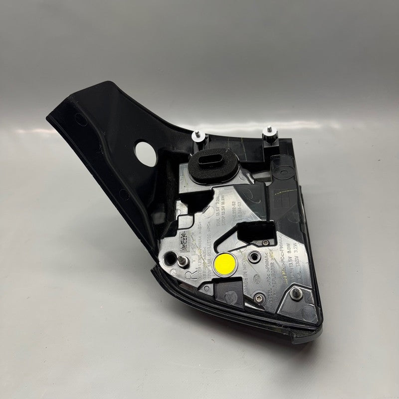 TESLA MODEL Y TAIL LIGHT RIGHT PASSENGER 2020 2021 2022 2023 2024 LED 