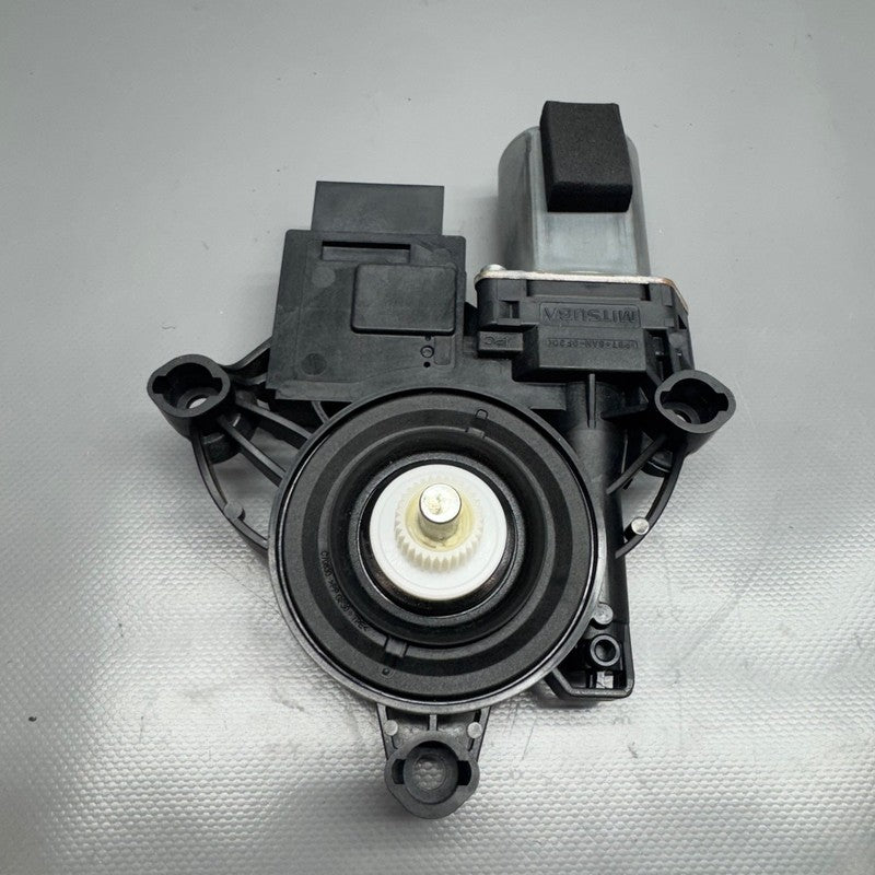 BMW 330 M340 DOOR WINDOW MOTOR RIGHT FRONT 2019 2020 2021 2022 2023 20