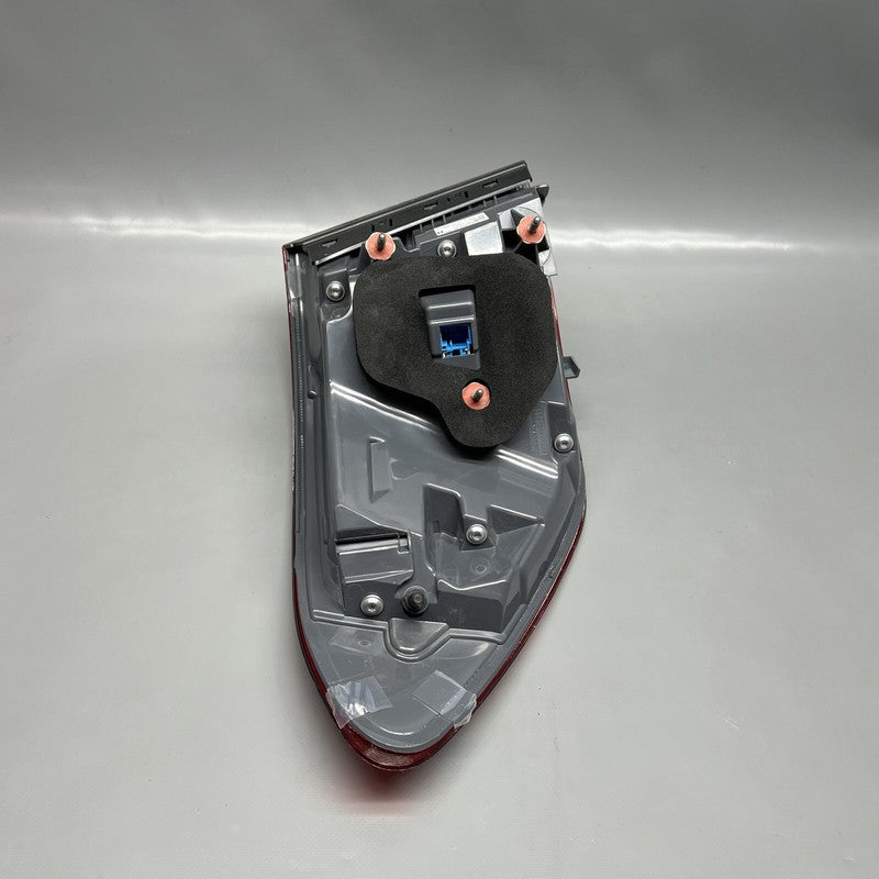 A2539061200 MERCEDES BENZ GLC300 TAIL LIGHT RIGHT PASSENGER 2016 17 18 2019 LED A2539061200