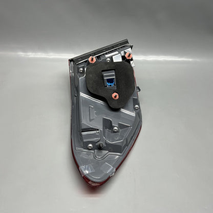 A2539061200 MERCEDES BENZ GLC300 TAIL LIGHT RIGHT PASSENGER 2016 17 18 2019 LED A2539061200