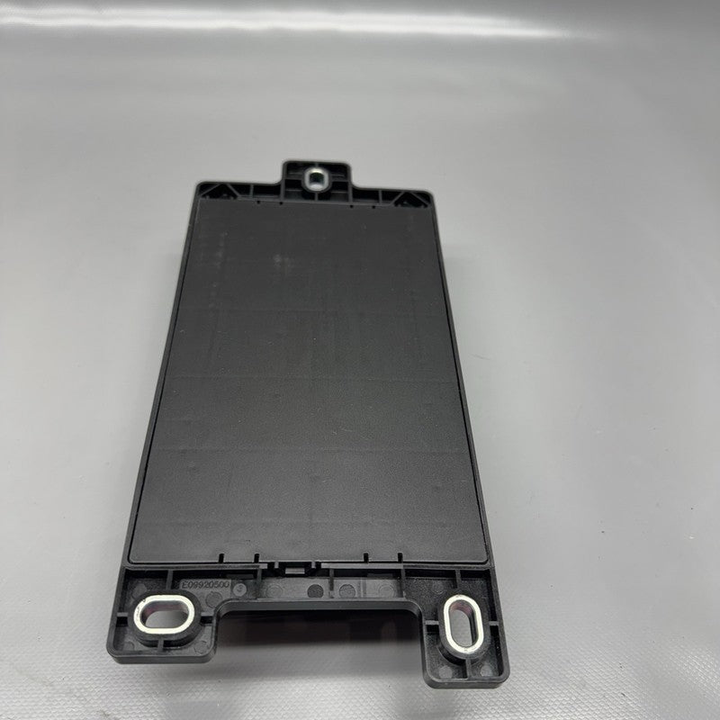 M8D2-14A073-BA LAND ROVER DISCOVERY SPORT FUSE BOX 2020 2021 2022 2023 OEM M8D2-14A073-BA