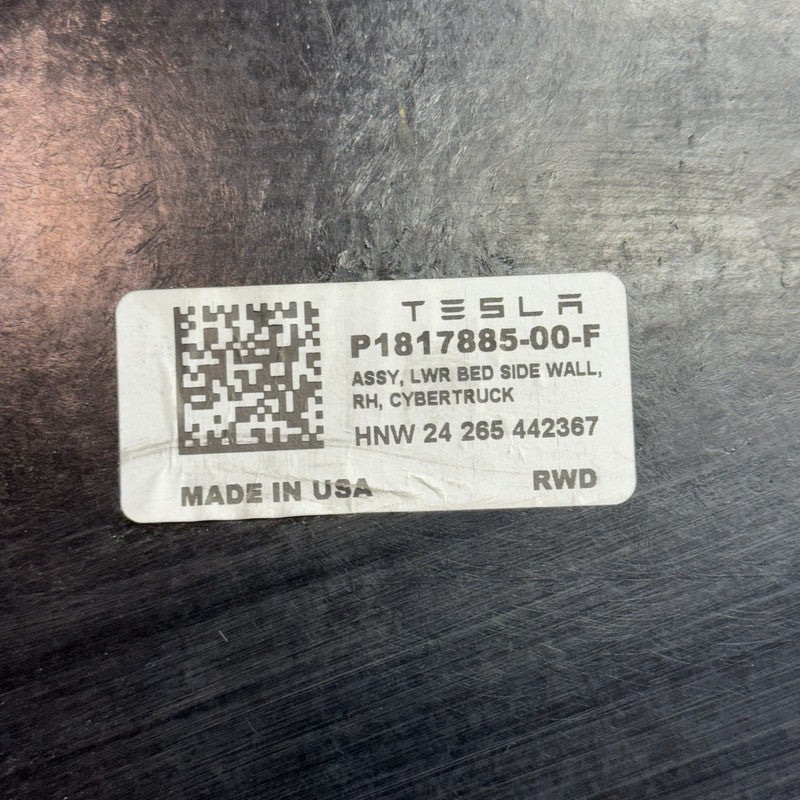 1817885-00-F TESLA CYBERTRUCK TRUNK BED WALL RIGHT LOWER REAR 2024 2025 OEM 1817885-00-F