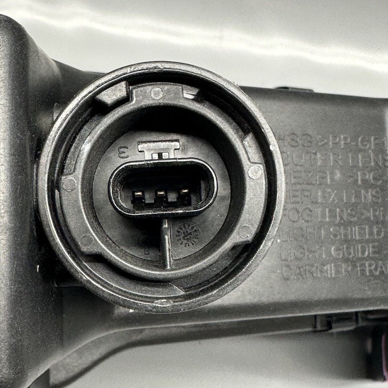 1077391-00-F TESLA MODEL 3 FOG LIGHT LEFT DRIVER 2017 18 19 20 21 22 2023 OEM 1077391-00-F