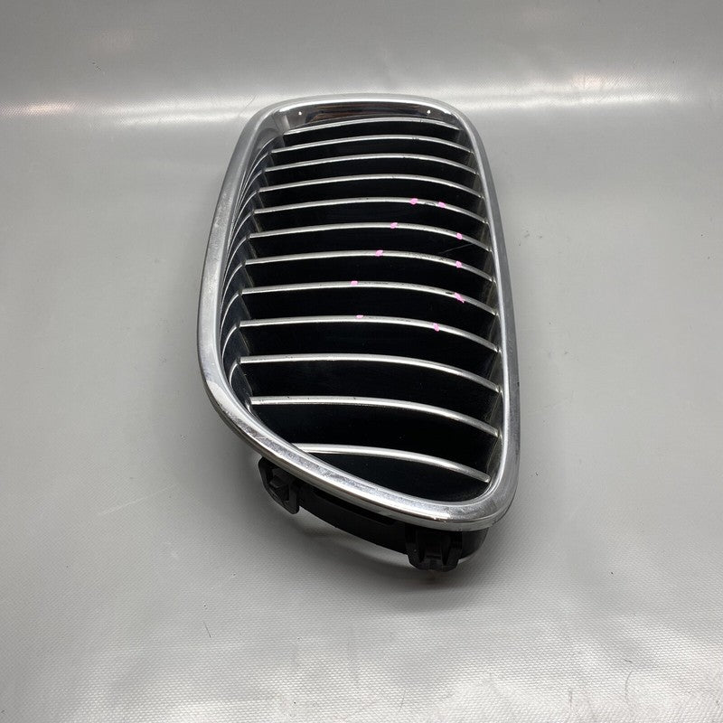 51137200727 BMW 528 GRILLE LEFT DRIVER SIDE 535 F10 51137200727 2011 2012 2013 OEM 