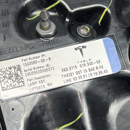 1502089-00-B TESLA MODEL Y TAIL LIGHT TRUNK RIGHT PASSENGER 2020 2021 2022 2023 2024 OEM