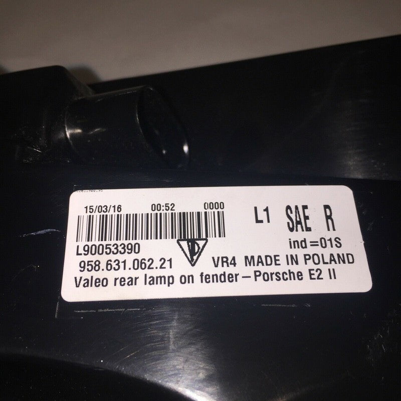 95863106221 PORSCHE CAYENNE S TAIL LIGHT RIGHT PASSENGER SIDE 2015 2016 2017 LED OEM