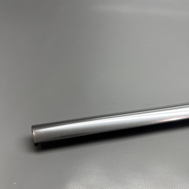 9Y0837476H PORSCHE CAYENNE DOOR BELT MOLDING RIGHT FRONT 2019 2020 OEM 9Y0837476H