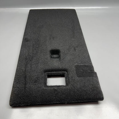 1493924-00-E TESLA MODEL Y 2ND ROW SEAT BACK COVER MIDDLE 2020 21 22 2023 OEM 1493924-00-E
