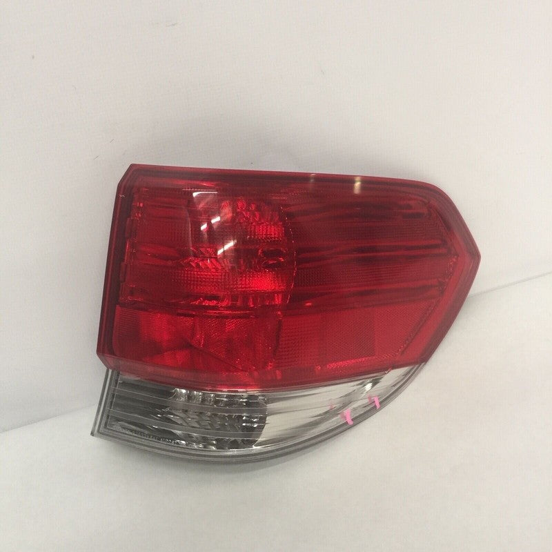2XL949426 HONDA ODYSSEY TAIL LIGHT RIGHT PASSENGER 2XL949426 2008 2009 2010 OEM DAMAGED