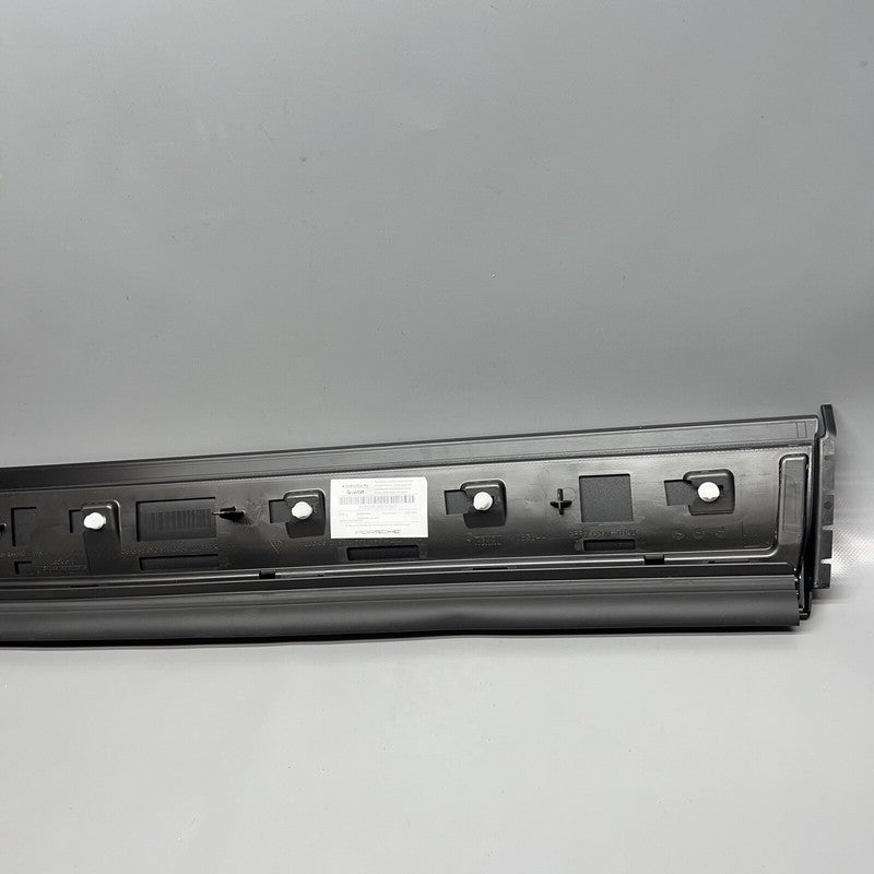 9Y0839095 PORSCHE CAYENNE DOOR MOLDING LOWER LEFT REAR 2019 2020 2021 2022 OEM 9Y0839095