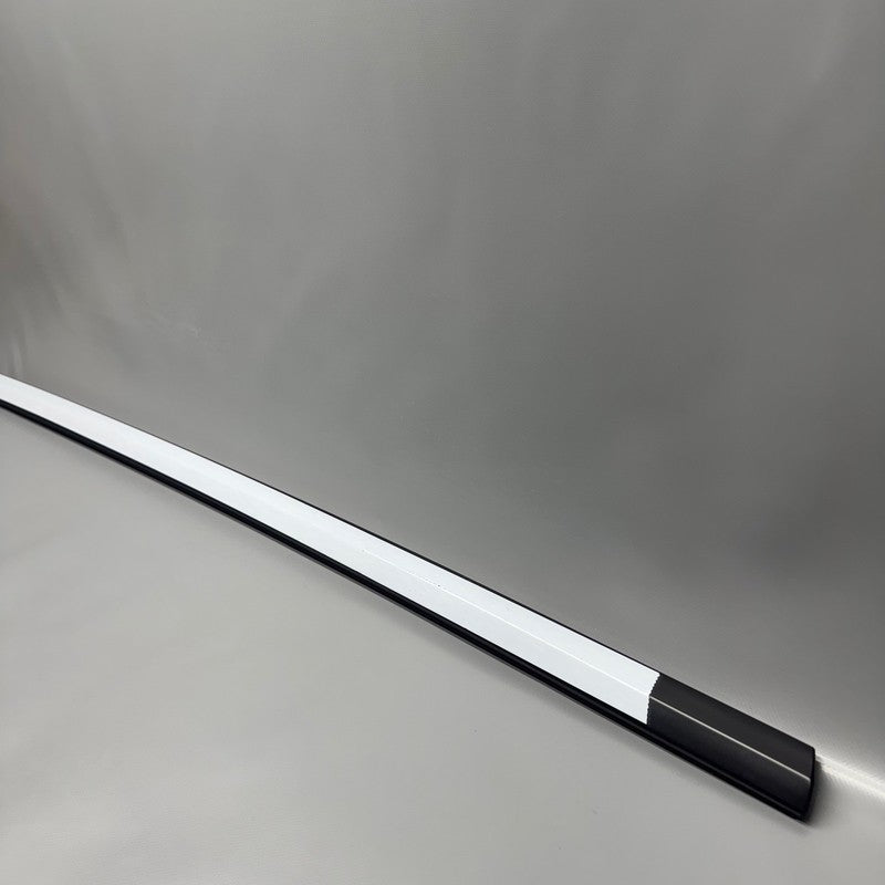 TESLA MODEL Y DOOR WINDOW MOLDING RIGHT FRONT 2020 2021 2022 2023 2024
