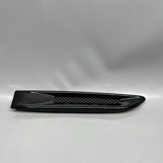 T4A30230 JAGUAR F-PACE FENDER TRIM RIGHT BLACK 2017 2018 2019 2020 2021 2022 2023 OEM