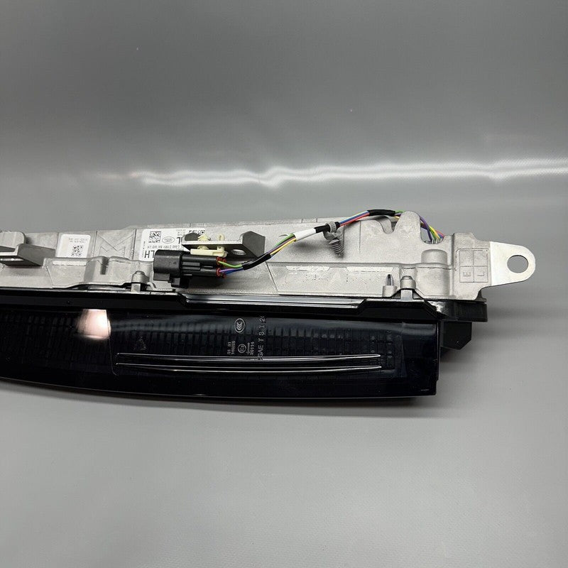 RANGE ROVER VOGUE TAIL LIGHT LEFT DRIVER 2023 2024 OEM