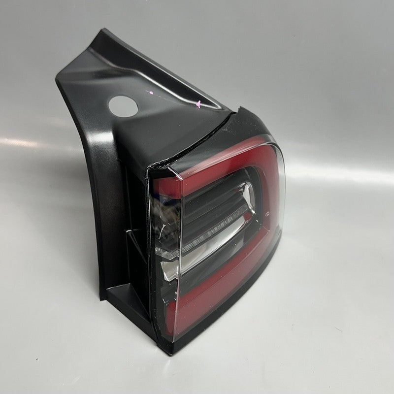 TESLA MODEL 3 TAIL LIGHT RIGHT PASSENGER 2017 2018 2019 2020 2021 1077