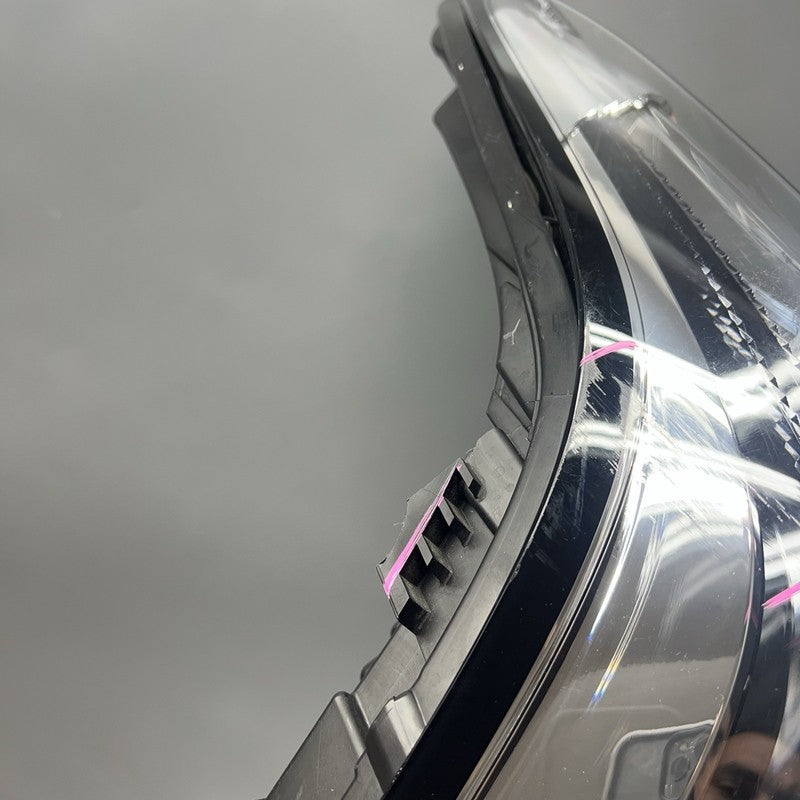 84469440 CADILLAC XTS HEADLIGHT RIGHT PASSENGER 2018 2019 LED OEM 84469440