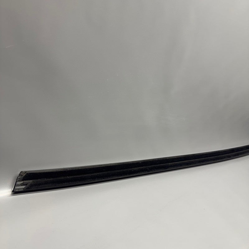 TESLA MODEL 3 DOOR WINDOW MOLDING RIGHT FRONT 2017-2019 2020 2021 2022