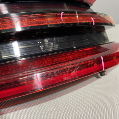 95B945095E PORSCHE MACAN TAIL LIGHT LEFT DRIVER 95B945095E 2015 2016 2017 LED OEM