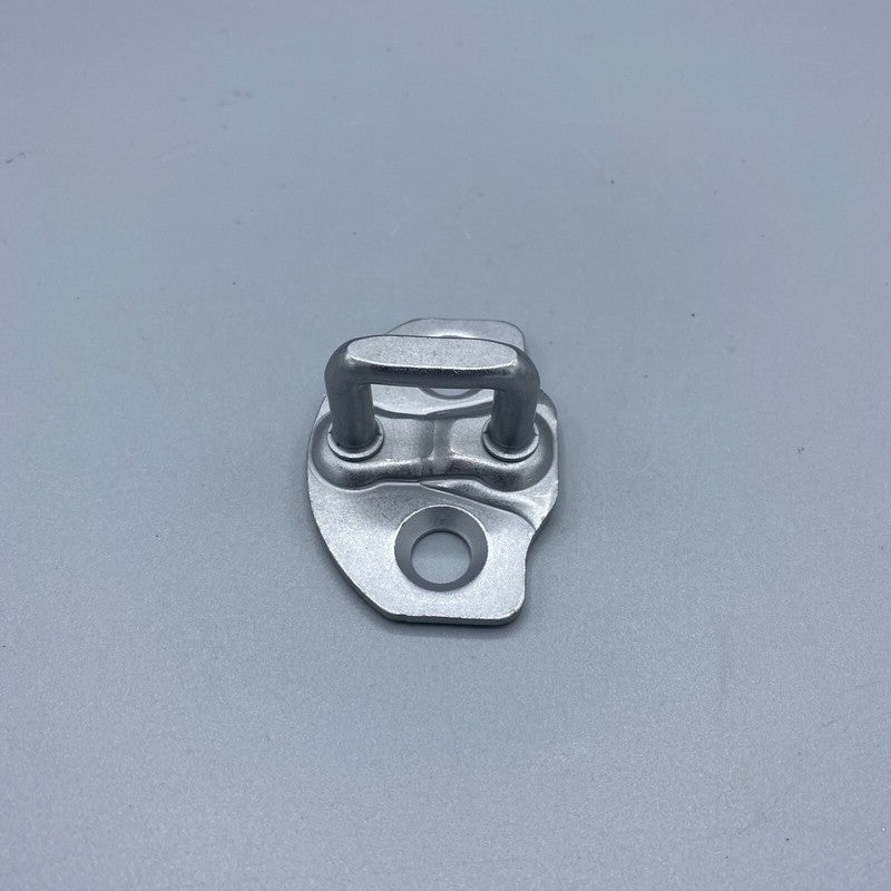 1107262-00-C TESLA MODEL 3 DOOR LOCK LATCH STRIKER 1107262-00-C 2017 2018 2019 2020 OEM