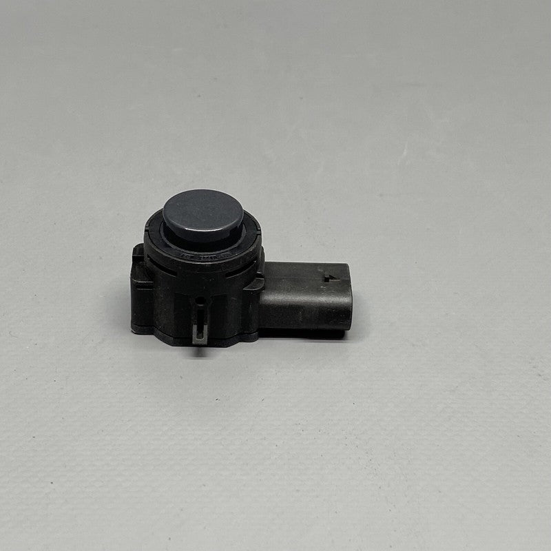 9472206-01 BMW M8 FRONT PARKING PDC SENSOR 2018 2019 2020 2021 OEM 9472206-01