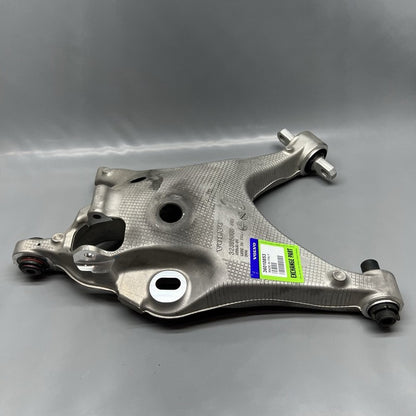 32395068 VOLVO XC90 CONTOL ARM RIGHT REAR LOWER 2017 2018 2019 2020 2021 2022 2023 2024