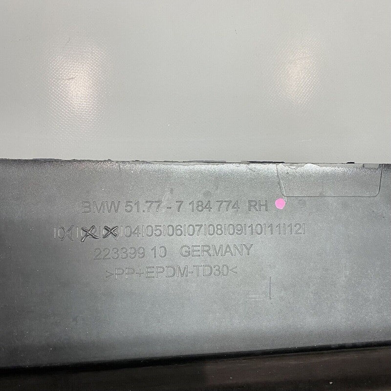 51777184774 BMW 528 ROCKER MOLDING RIGHT PASSENGER 2011 2012 2013 5177 7184774 F10 535 OEM