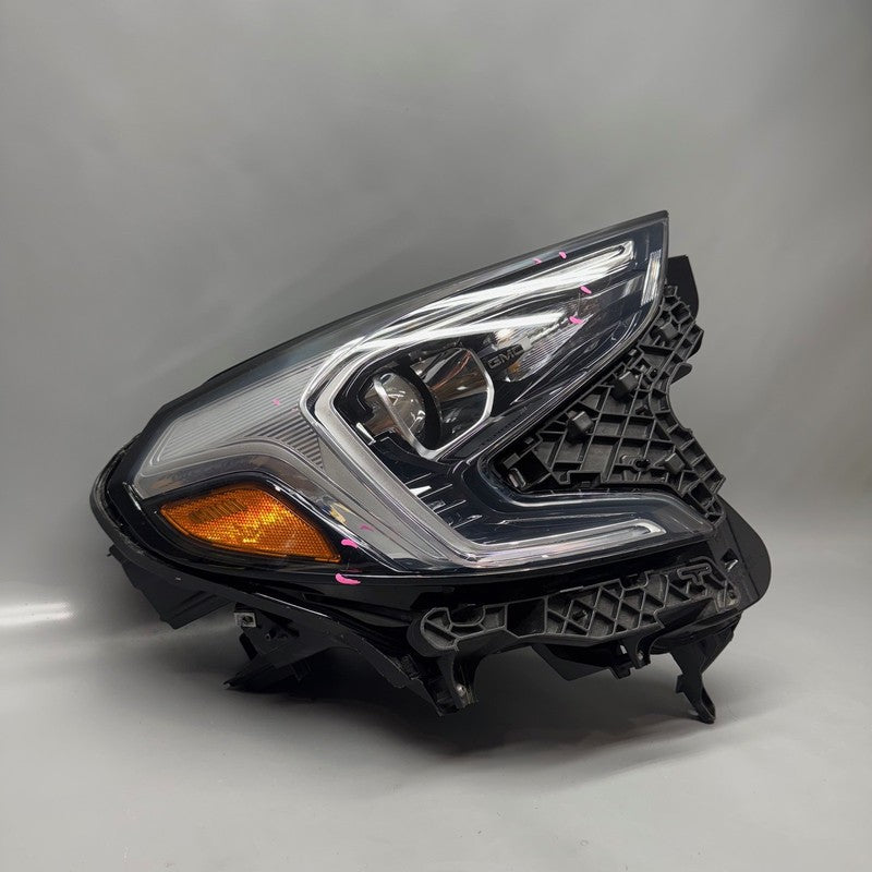 GMC TERRAIN HEADLIGHT RIGHT PASSENGER 2018 2019 2020 2021 XENON OEM 84