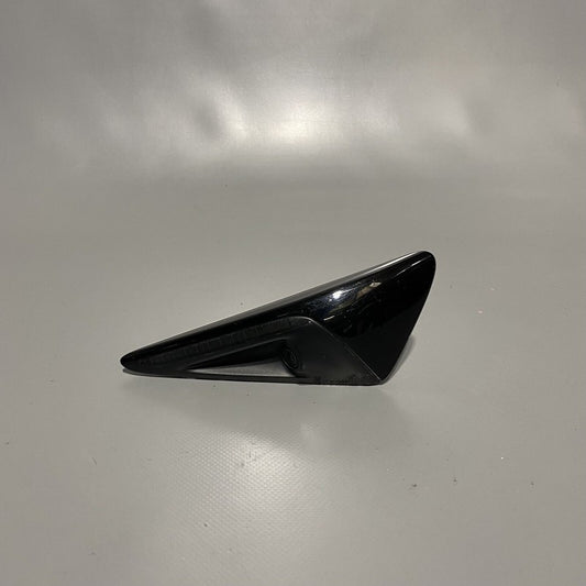 1125107-77-B TESLA MODEL 3 FENDER CAMERA RIGHT OEM 2017 2018 2019 2020 OEM 