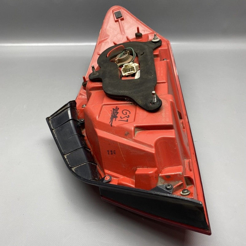 INFINITI G37 TAIL LIGHT LEFT DRIVER 2007 2008 2009 2010 2011 2012 OEM