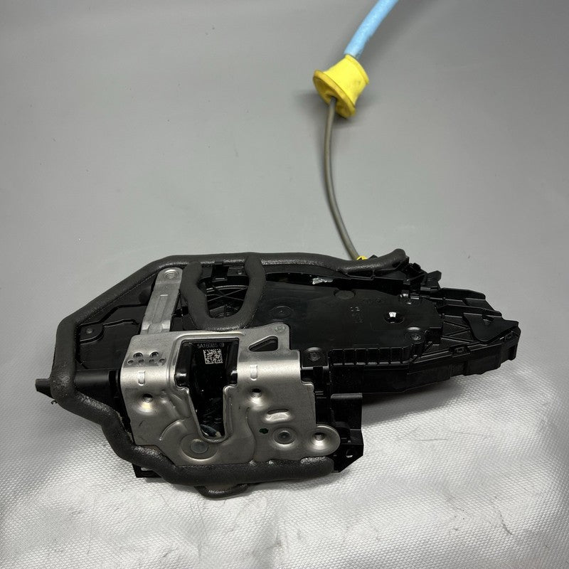 5A160B5 BMW X1 SYSTEM LOCK LEFT FRONT 2023 2024 OEM 5A160B5