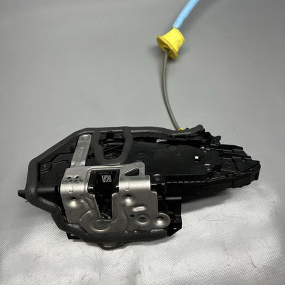 5A160B5 BMW X1 SYSTEM LOCK LEFT FRONT 2023 2024 OEM 5A160B5