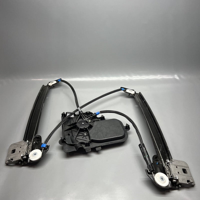 1096621-02-D TESLA MODEL 3 WINDOW REGULATOR RIGHT FRONT 2017 18 19 2020 OEM 1096621-02-D