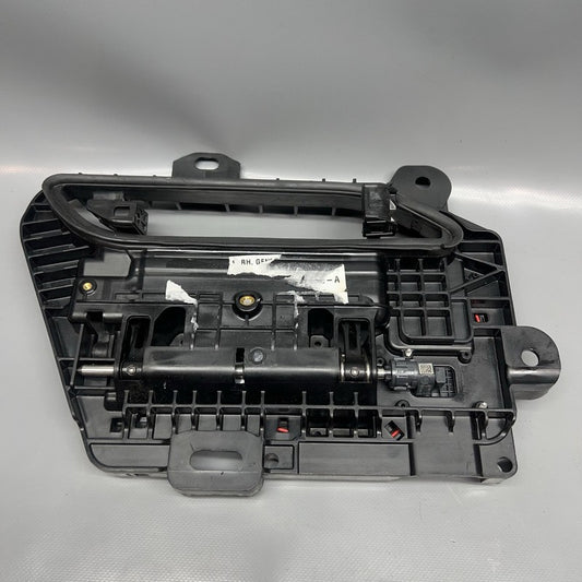 1046122-00-E TESLA MODEL S DOOR HANDLE RIGHT FRONT 2017 2018 2019 2020 GEN 2 OEM 1046122-00-E