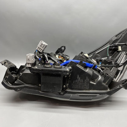 SUBARU FORESTER HEADLIGHT RIGHT PASSENGER 2017 2018 HALOGEN OEM