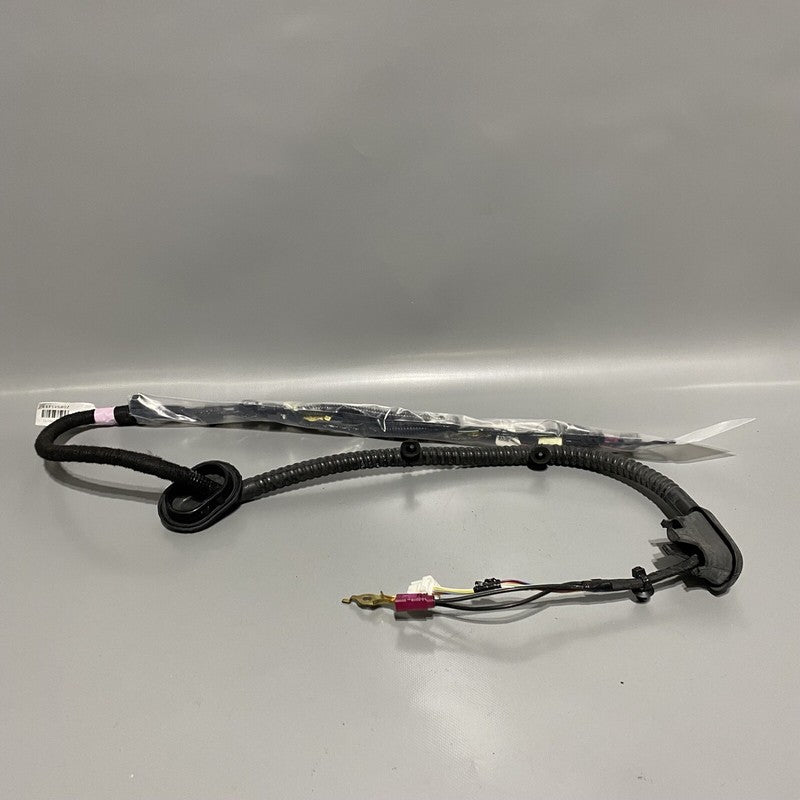 1068789-00-E TESLA MODEL 3 DECKLID HARNESS 2017 2018 2019 2020 2021 2022 OEM 1068789-00-E