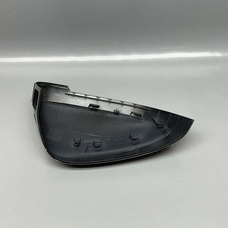 8W0857527A AUDI A4 MIRROR COVER RIGHT 2018 2019 2020 2021 2022 2023 OEM 8W0857527A