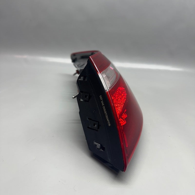 MERCEDES BENZ E400 E53 TAIL LIGHT RIGHT PASSENGER 2019-2021 2022 2023 