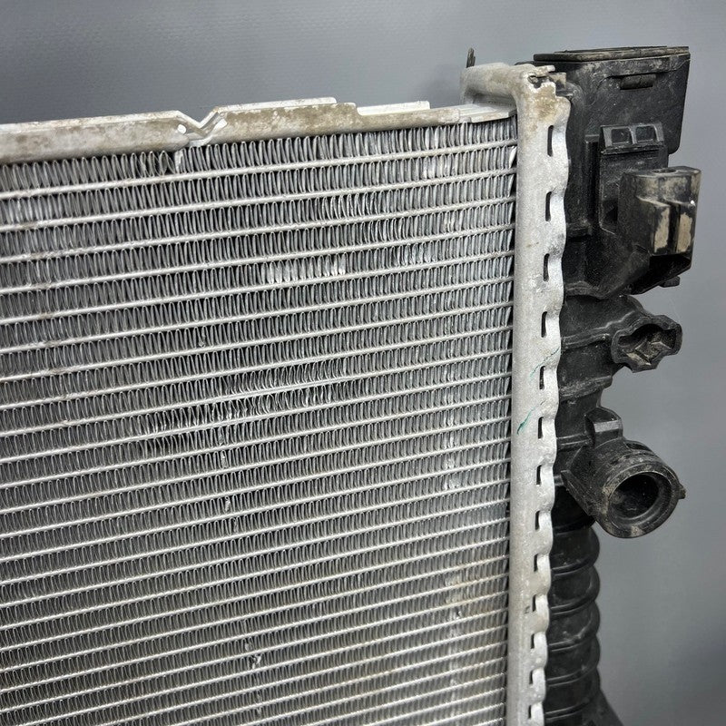BMW X3 X4 COOLING RADIATOR 2017 2018 2019 OEM 8642742