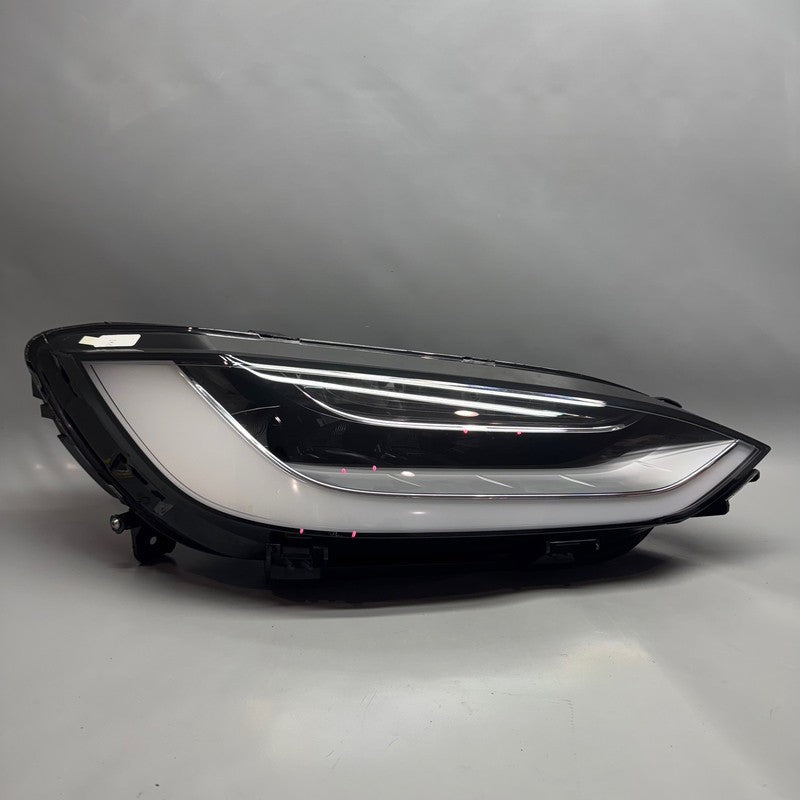 1034315-00-F TESLA MODEL X HEADLIGHT RIGHT PASSENGER 2016 2017 2018 2019 2020 LED OEM 