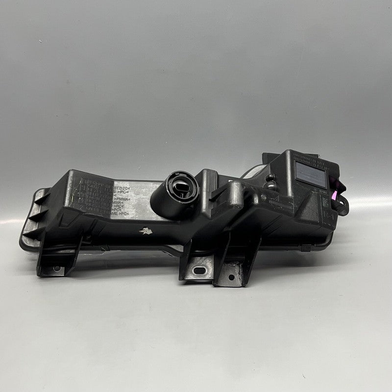 TESLA MODEL 3 FOG LIGHT RIGHT PASSENGER 2017 18 19 20 21 2022 2 PIN 10