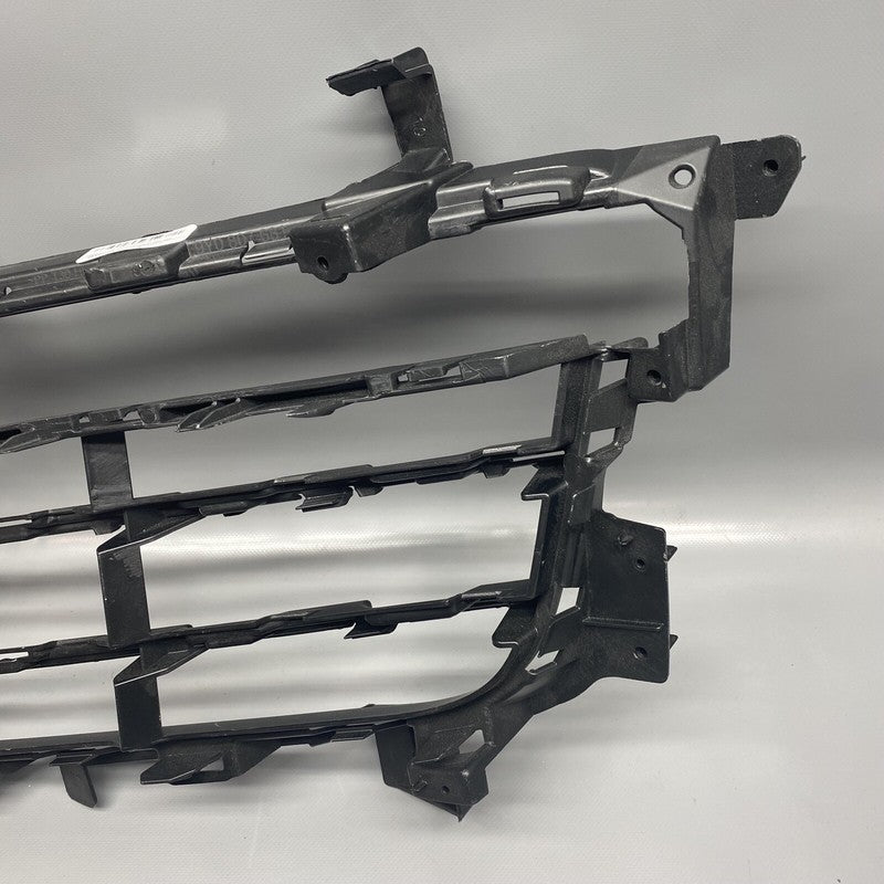 9Y0807681 PORSCHE CAYENNE OUTER GRILLE LEFT 2019 2020 OEM 9Y0807681