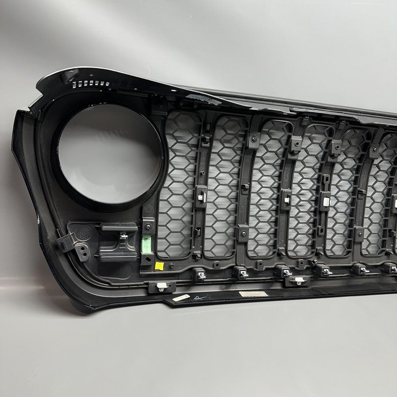 T720004AB JEEP WRANGLER GLADIATOR GRILLE 2018 2019 2020 2021 2022 2023 OEM T720004AB