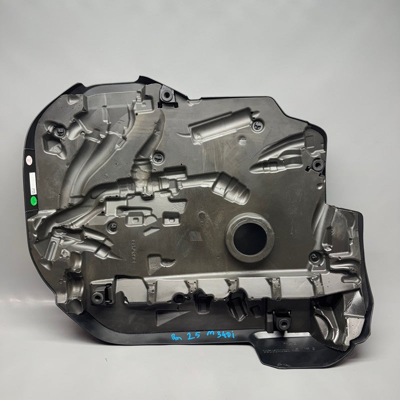 BMW X3 M50 TOP ENGINE COVER 2025 2026 OEM 7935419