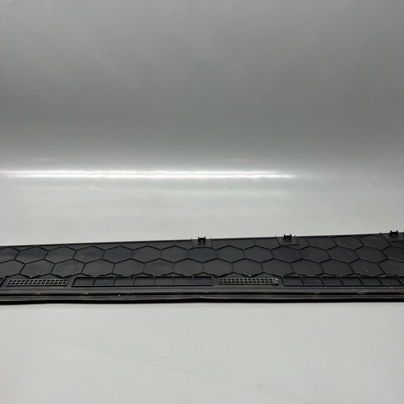 1741538-00-C TESLA CYBERTRUCK BEDSIDE SAIL APPLIQUE LEFT 2023 2024 OEM 1741538-00-C