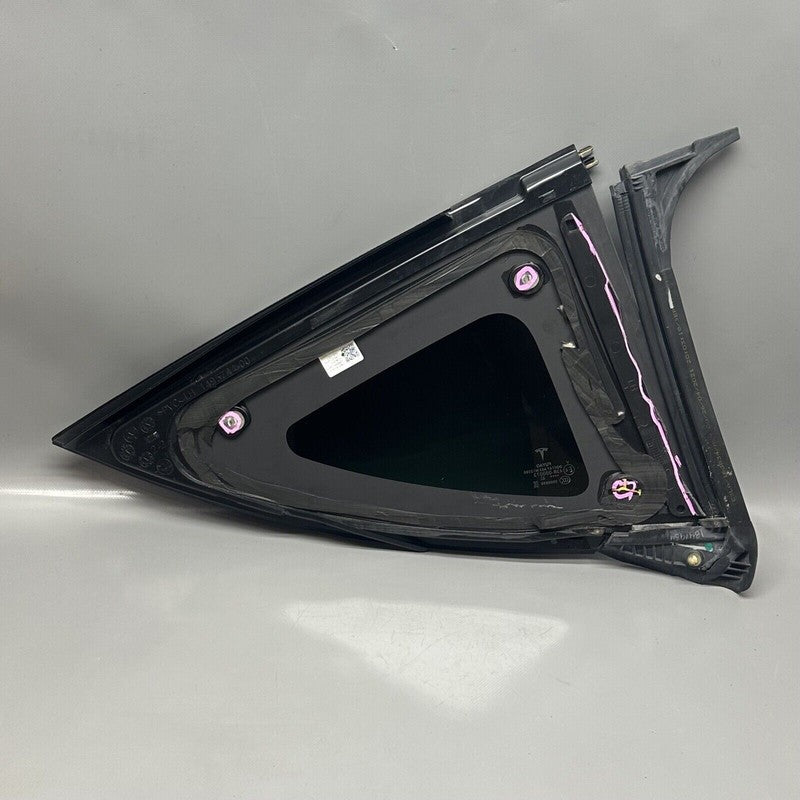 1495740-00-E TESLA MODEL Y QUARTER GLASS LEFT REAR 2020 2021 2022 2023 OEM 1495740-00-E
