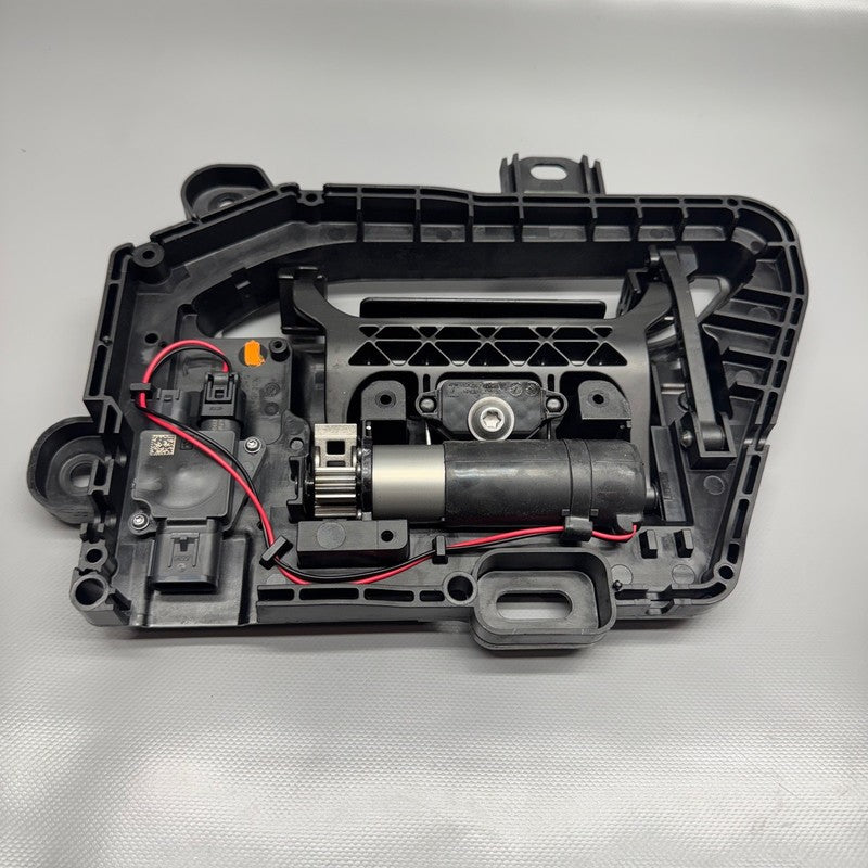 TESLA MODEL S DOOR HANDLE RIGHT FRONT 2017 2018 2019 2020 OEM 1046122-