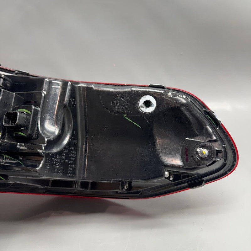 BMW X7 TAIL LIGHT LEFT DRIVER 2019 2020 2021 2022 OEM H35A164A502